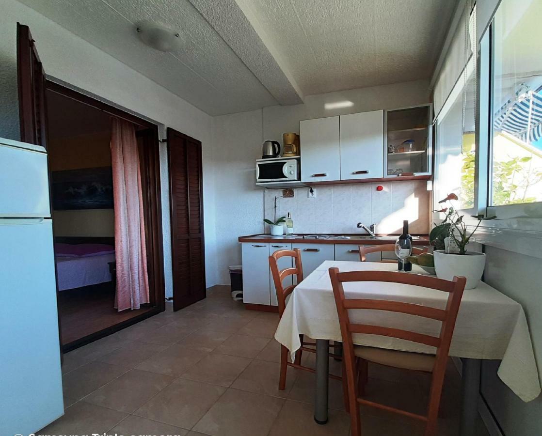 רוביני Paradise Beach Apartments מראה חיצוני תמונה