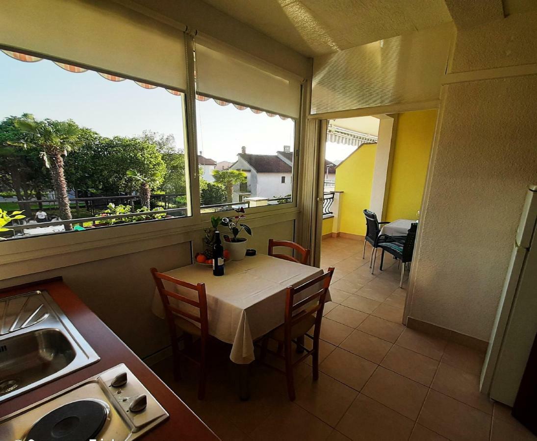 רוביני Paradise Beach Apartments מראה חיצוני תמונה