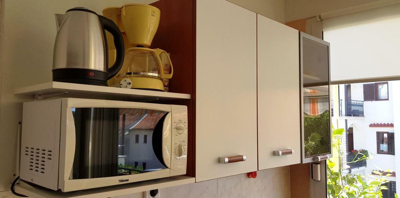 רוביני Paradise Beach Apartments מראה חיצוני תמונה